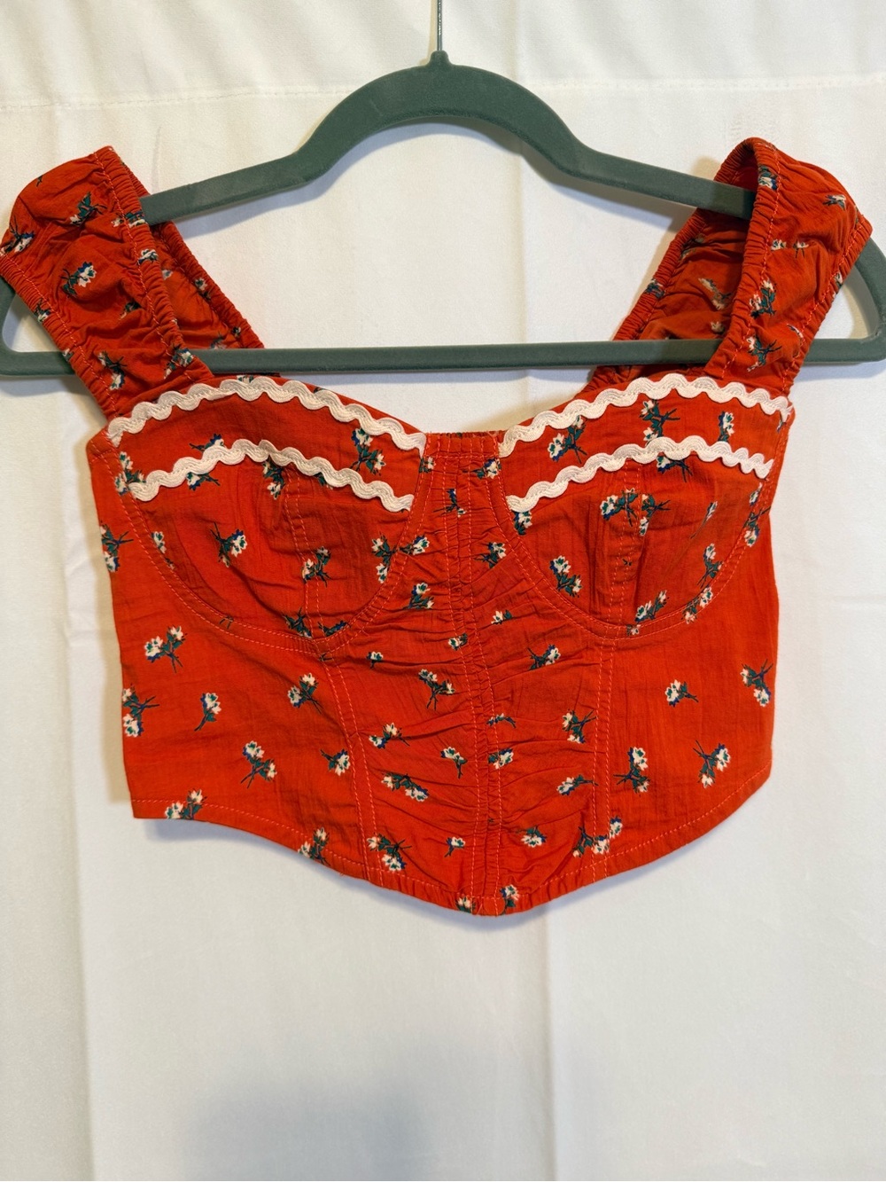 Urban outfitters Red Floral Ruffle-Trim Bustier Crop Top - Picture 1 of 3